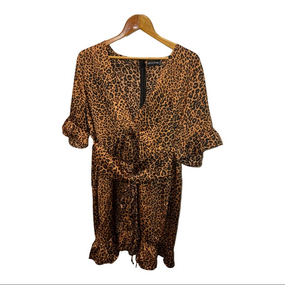 PRETTY LITTLE THING LEOPARD PRINT DEEP V NECK RUFFLED DRESS - Picture 9 of 13